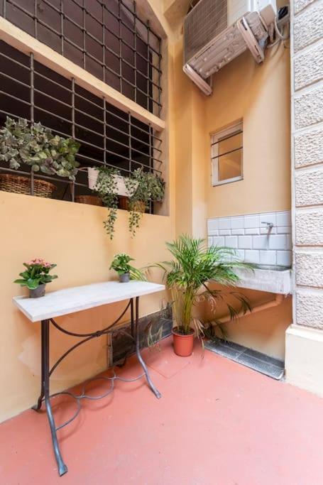 Central And Cozy Loft With Courtyard Bologna Exterior foto